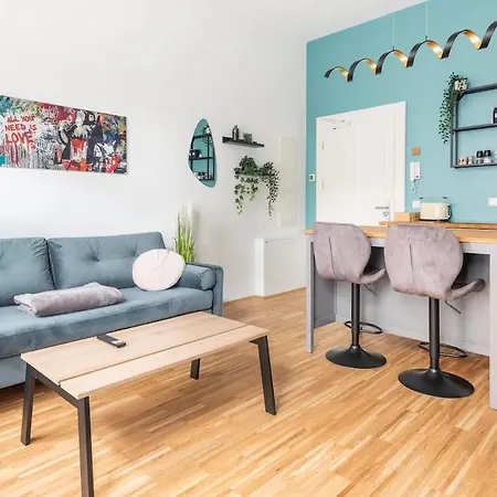 Cozy 2-raumwohnung In Zentrumsnaehe * Λειψία