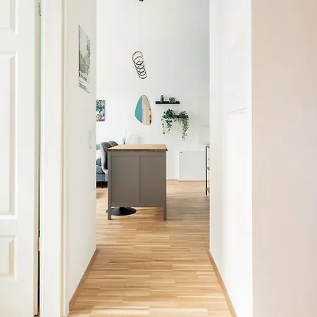 Cozy 2-raumwohnung In Zentrumsnaehe Apartment