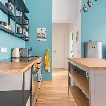 Cozy 2-raumwohnung In Zentrumsnaehe *